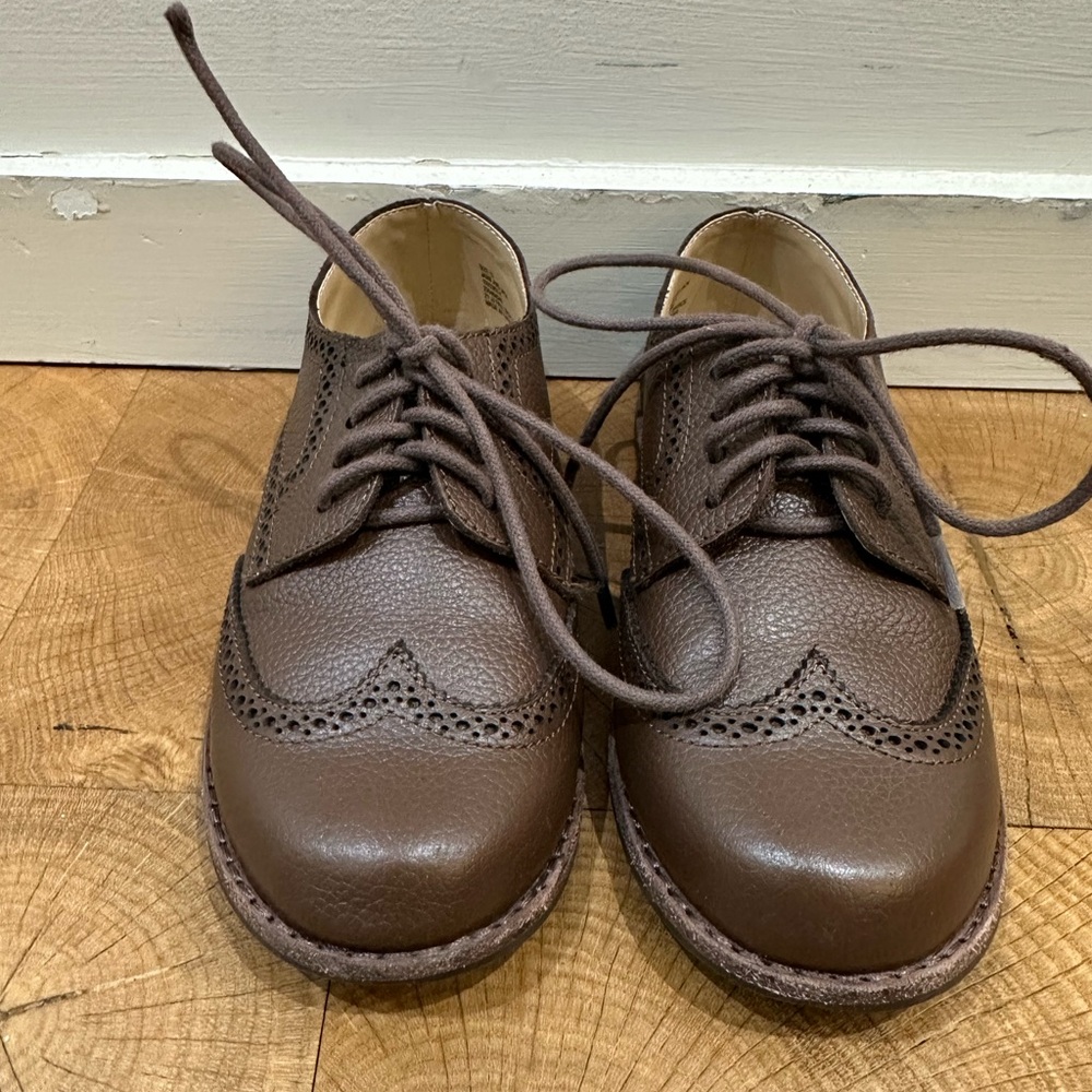 Boys Janie and Jack brown dress shoes.